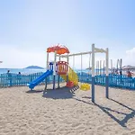 Calis'da Denize Sifir Oezel Plajli Lueks 公寓 费特希耶