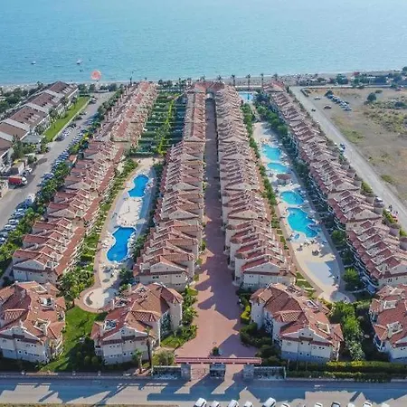 Апартаменты Calis'da Denize Sifir Oezel Plajli Lueks Фетхие