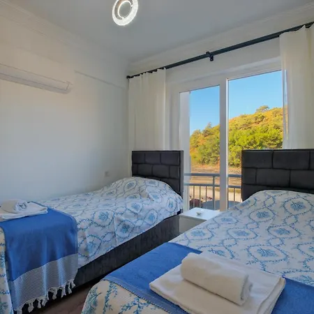 Apartman Calis'da Denize Sifir Oezel Plajli Lueks