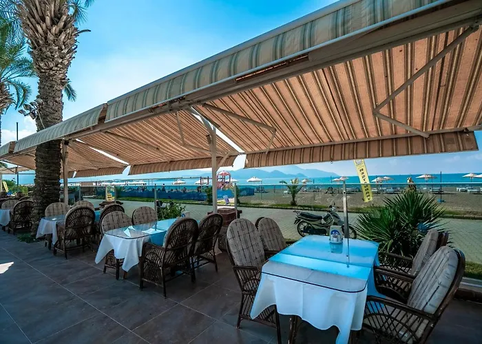 Fethiye Çalış'da Denize Sıfır Özel Plajlı Lüks Daire