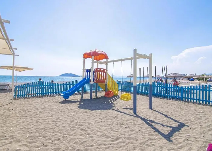 Fethiye Çalış'da Denize Sıfır Özel Plajlı Lüks Daire Daire Fethiye