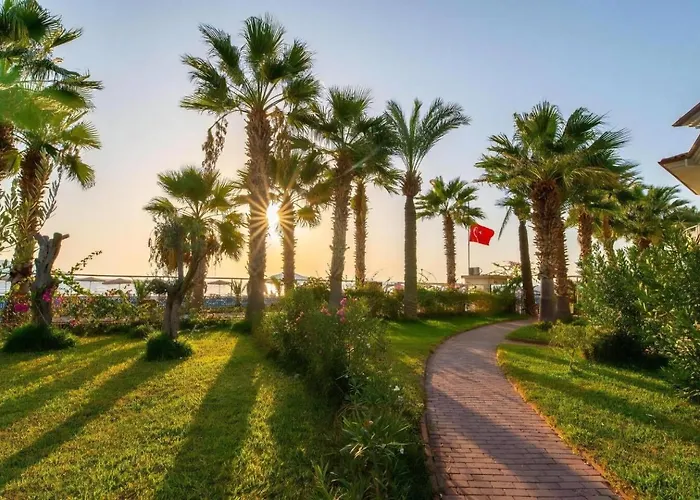 Daire Fethiye Çalış'da Denize Sıfır Özel Plajlı Lüks Daire *